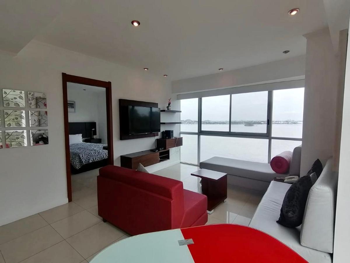 Luxury Suites River Front グアヤキル エクステリア 写真