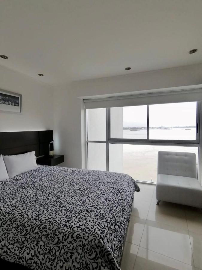 Luxury Suites River Front グアヤキル エクステリア 写真