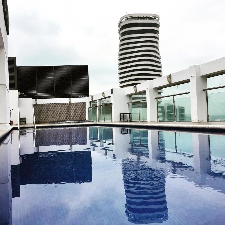 Luxury Suites River Front グアヤキル エクステリア 写真