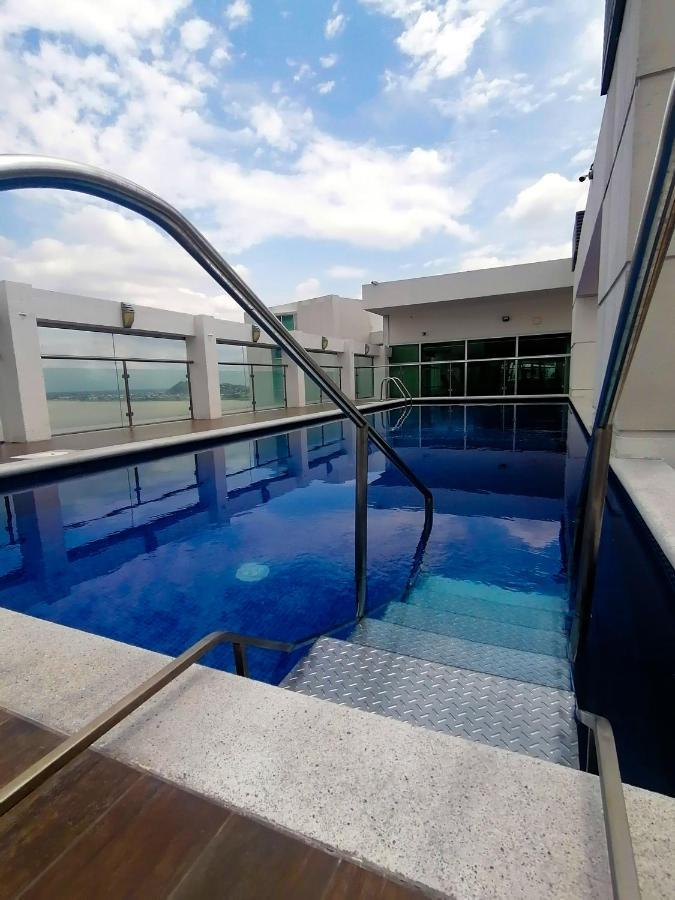 Luxury Suites River Front グアヤキル エクステリア 写真