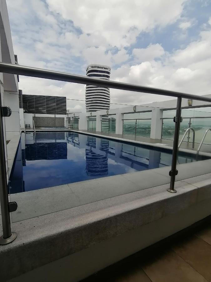 Luxury Suites River Front グアヤキル エクステリア 写真